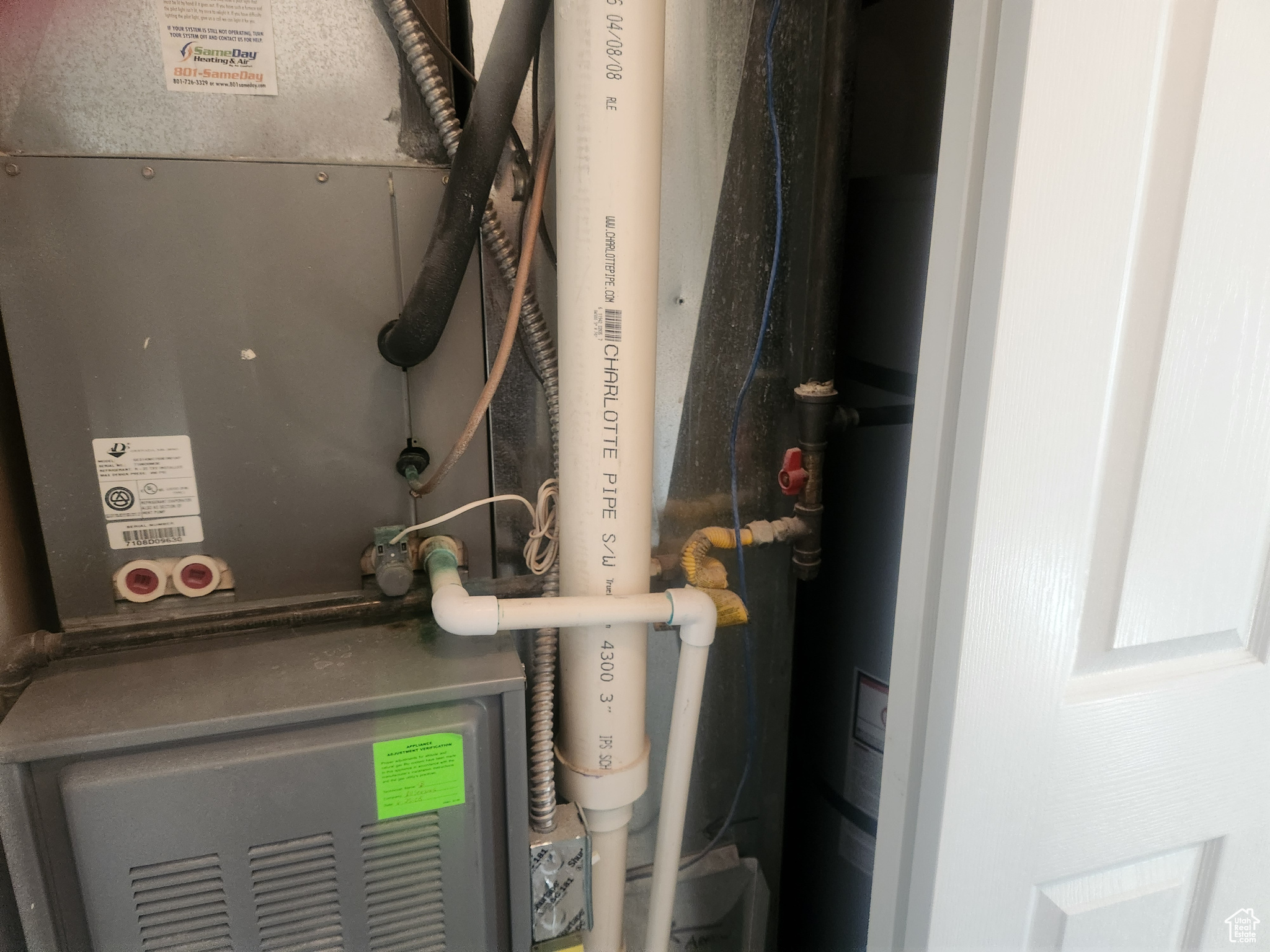 AMBERLEY CONDO - Residential Lease