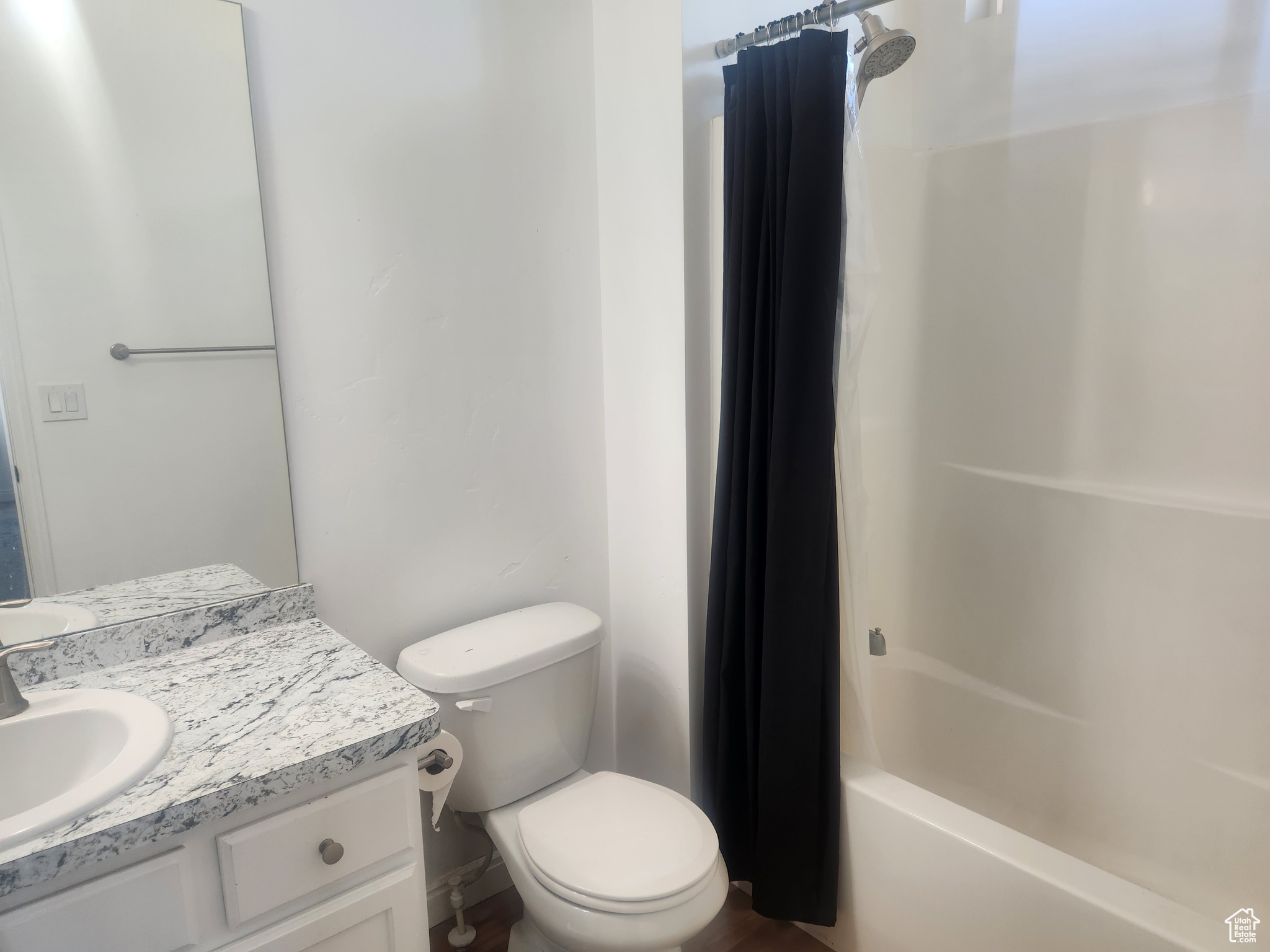 AMBERLEY CONDO - Residential Lease