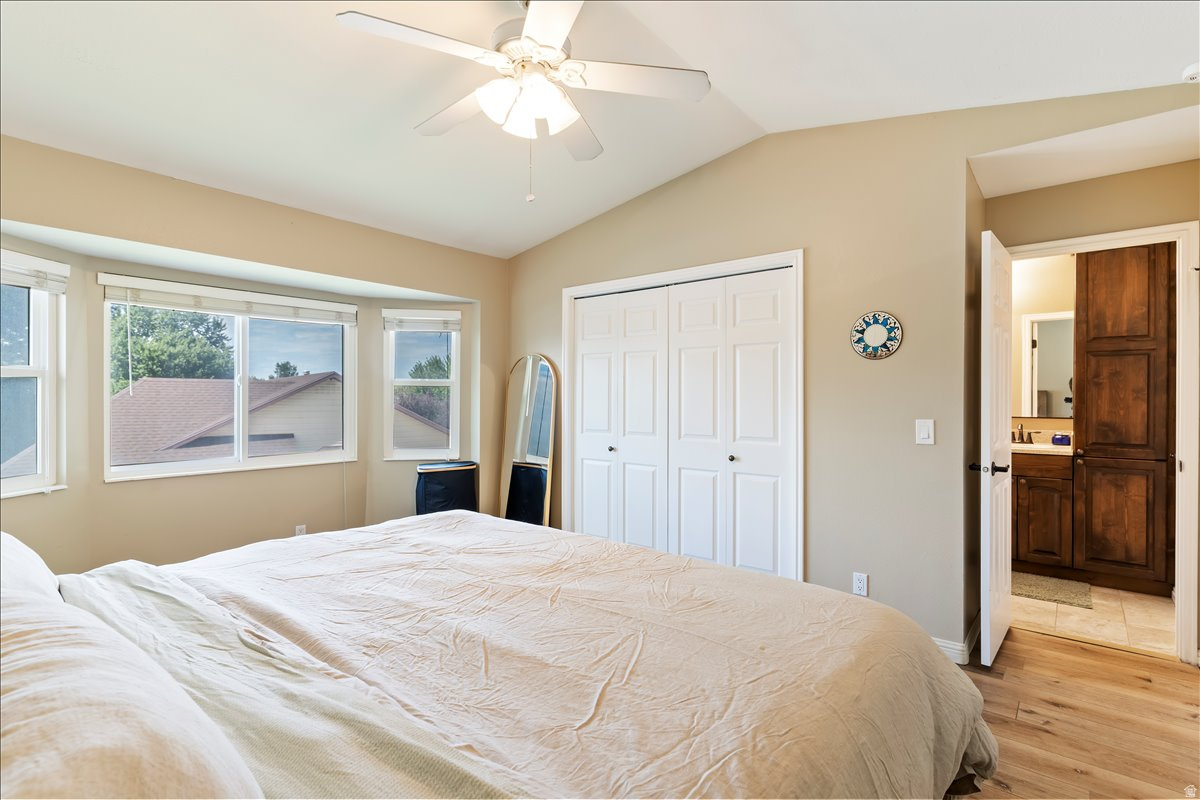 COUNTRY HILLS - Residential