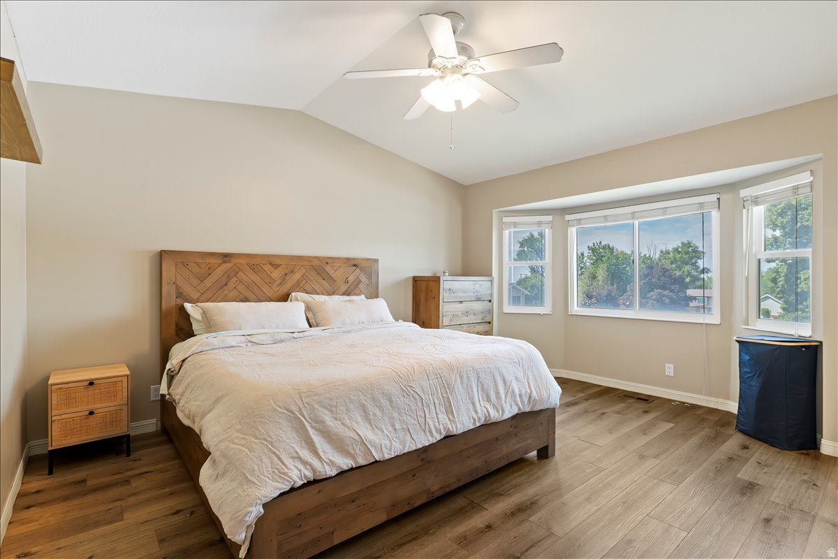 COUNTRY HILLS - Residential