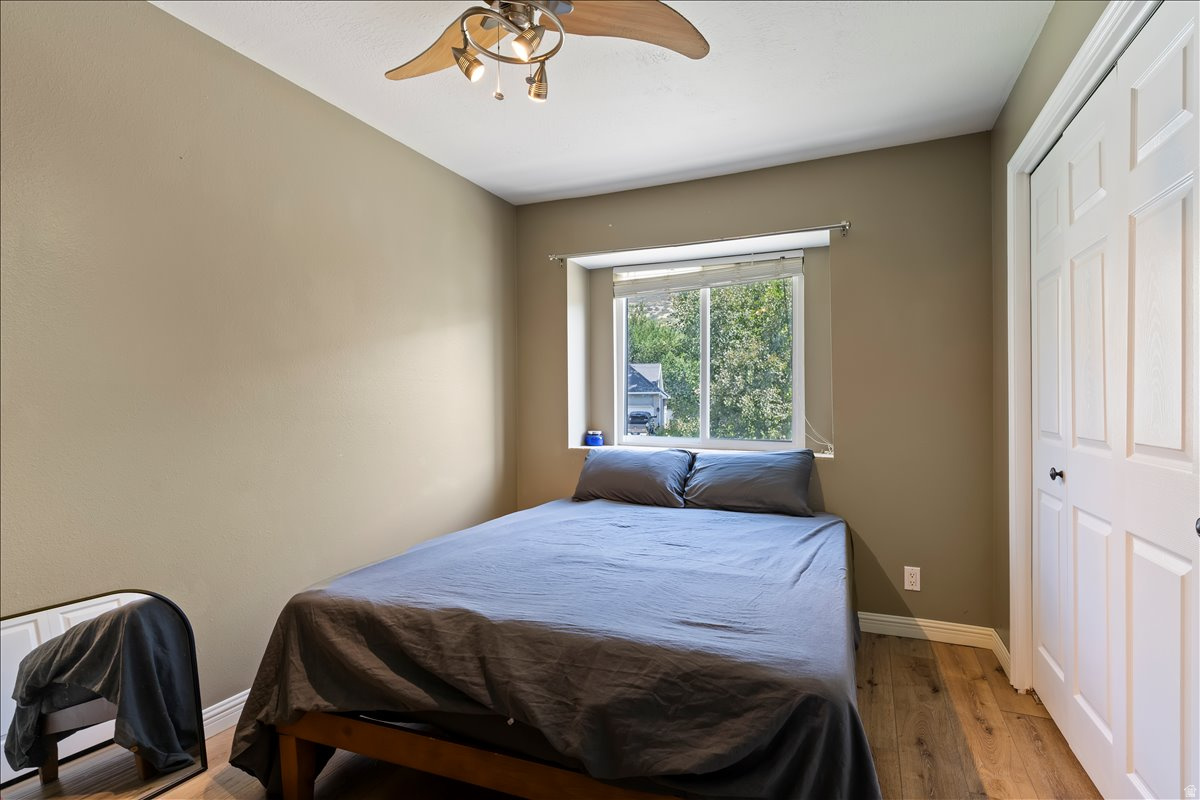 COUNTRY HILLS - Residential