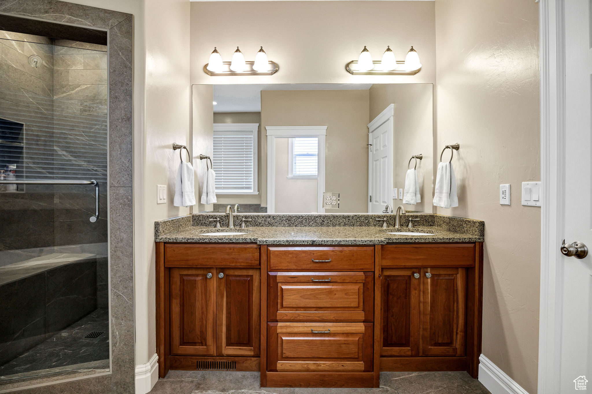 534 E 2000, North Logan, Utah image 27