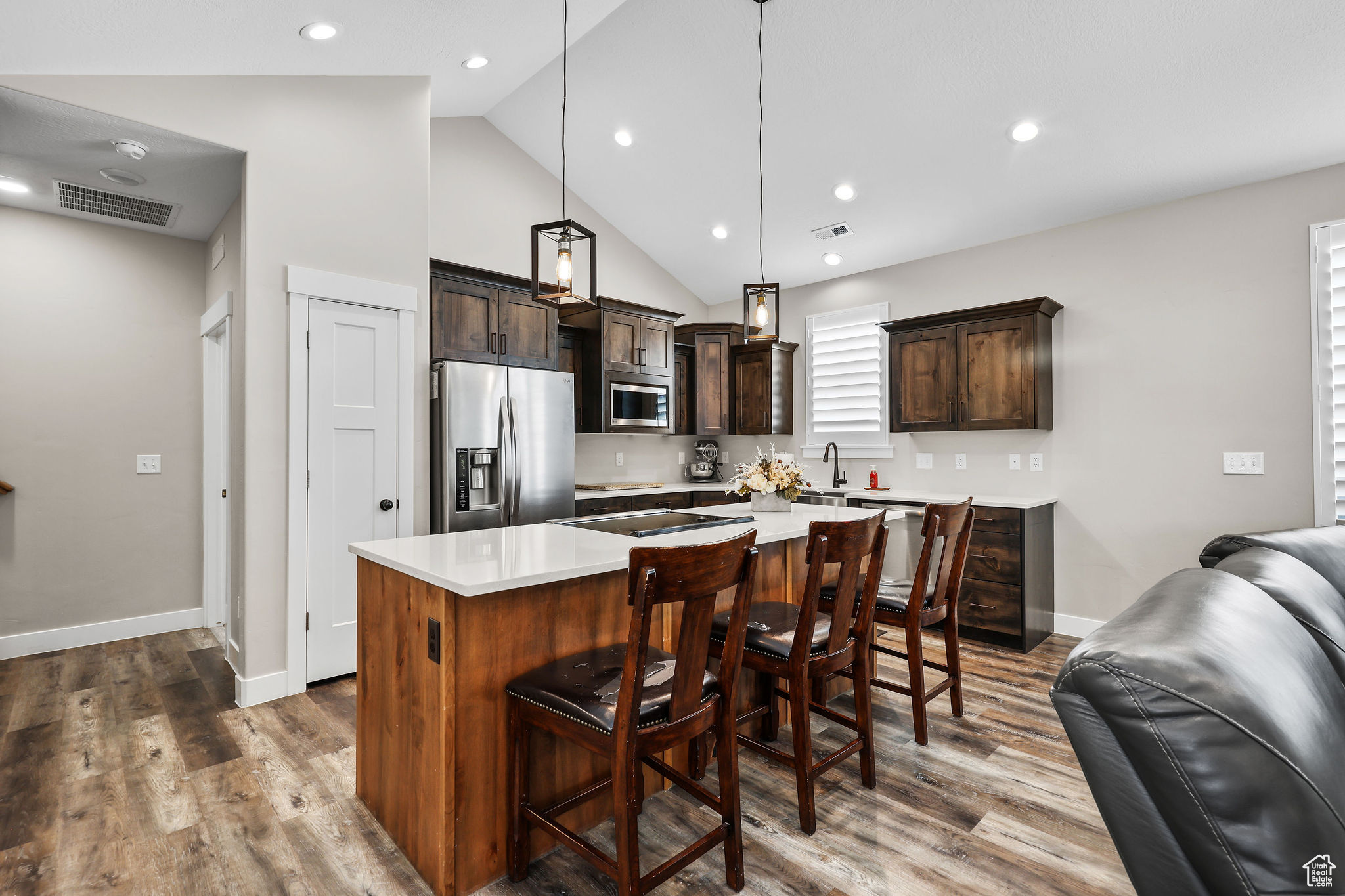 HALCYON ESTATES - Residential
