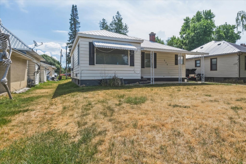 Photo of 230 N STATE ST, Preston, ID 83263 (MLS # 2173216)