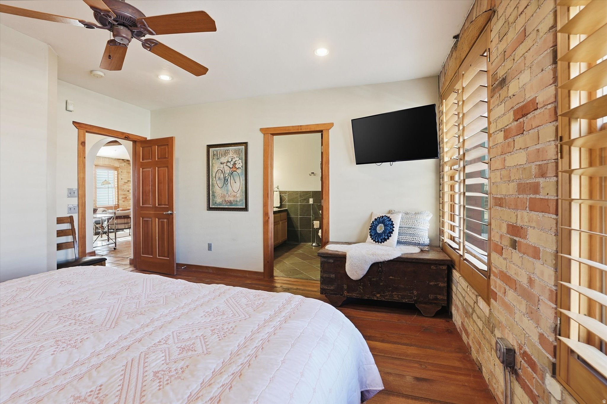 WAREHOUSE DISTRICT CONDOMINIUMS - Residential