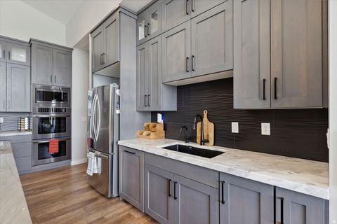 Tiny photo for 6260 E HAWKS LN, Huntsville, UT 84317 (MLS # 2122127)