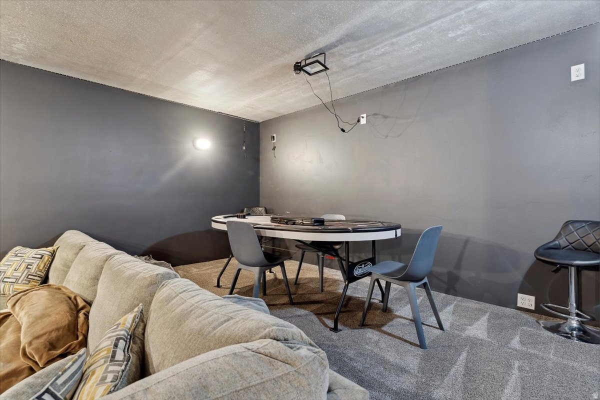 THE CHALETS - Residential