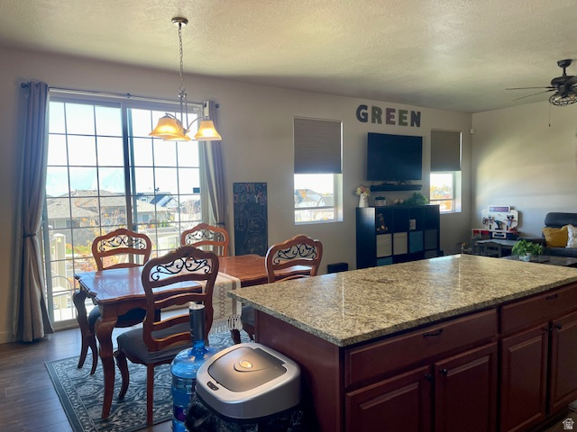 OAK RIDGE PARK - Residential