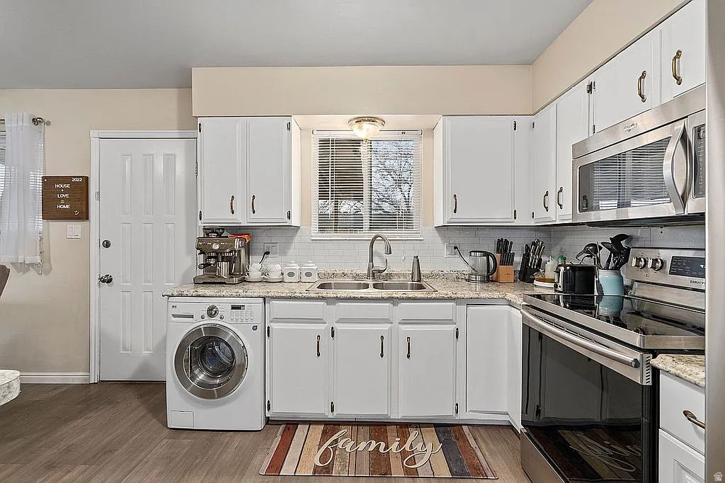 CENTURY ESTATES - Residential