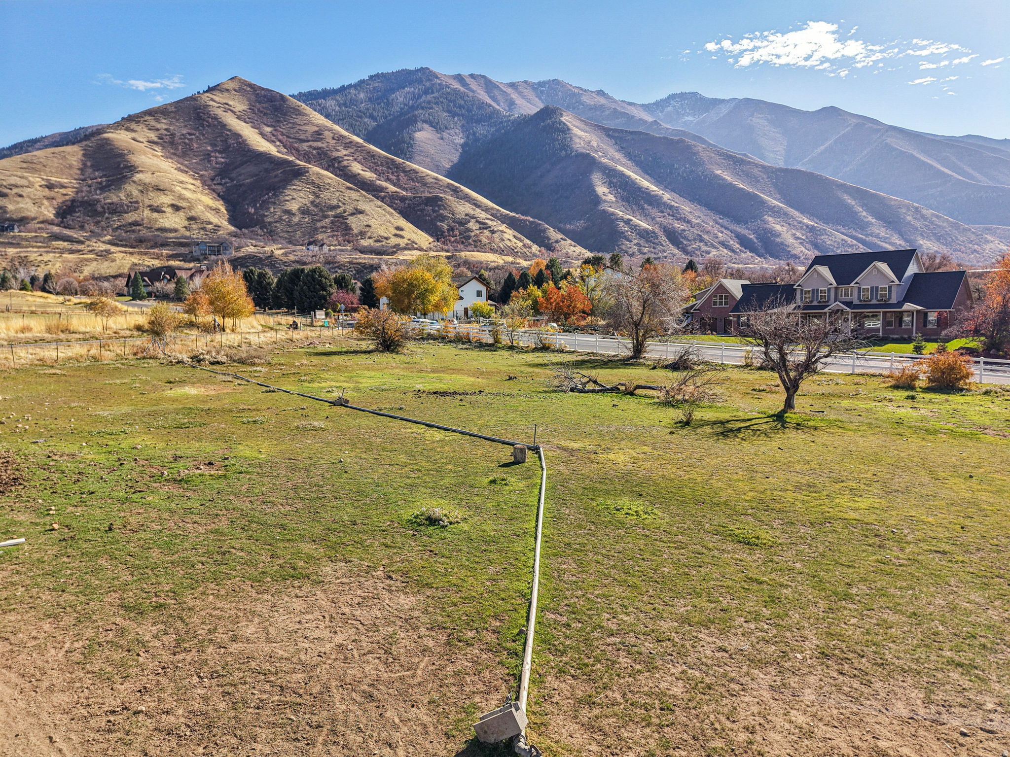 HOFHEINS ESTATES - Land