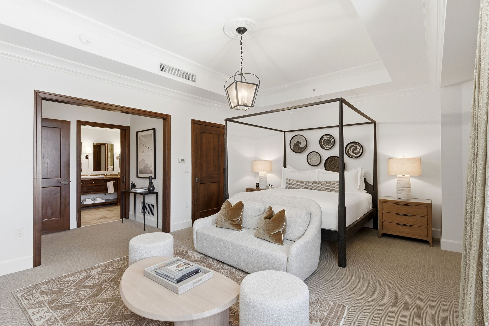 MONTAGE - Residential