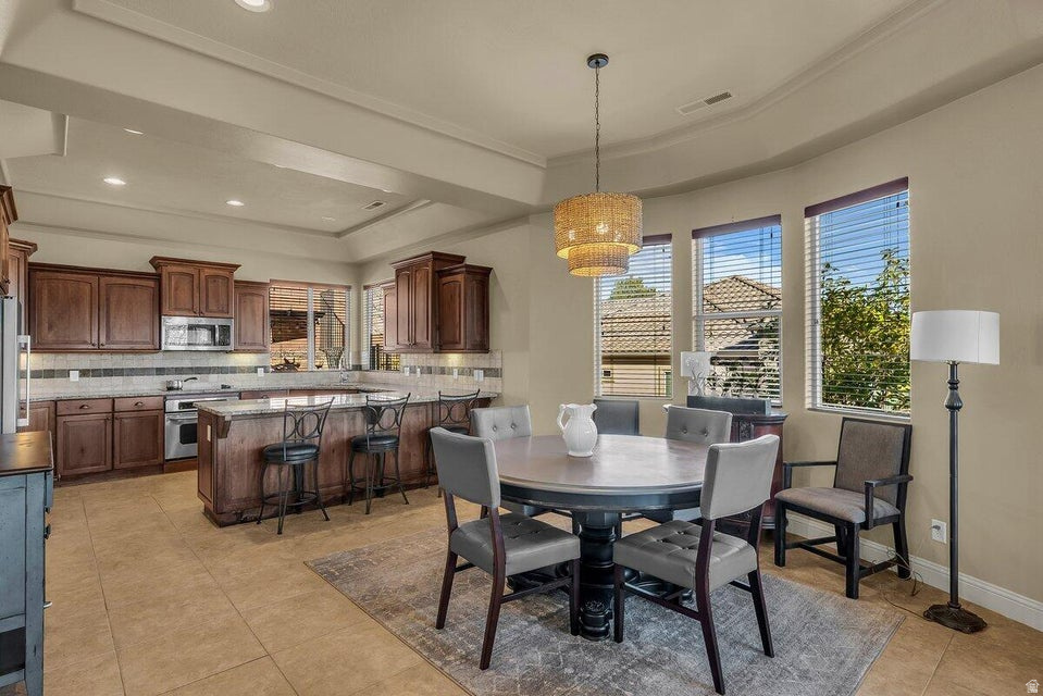 KNOLLS AT LITTLE VALLEY 3 - Residential