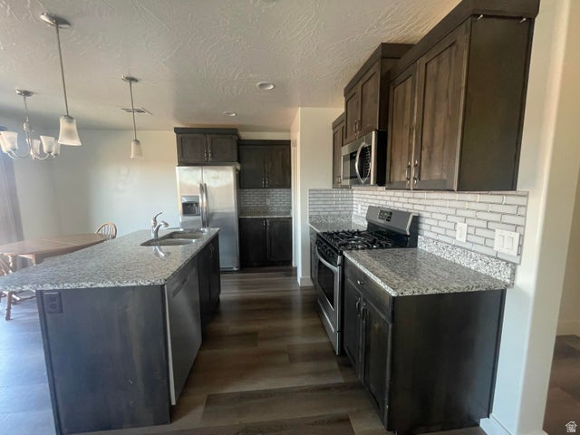 DESERT BLUFF AT DESERT CANYONS TOWNHOMES - Residential