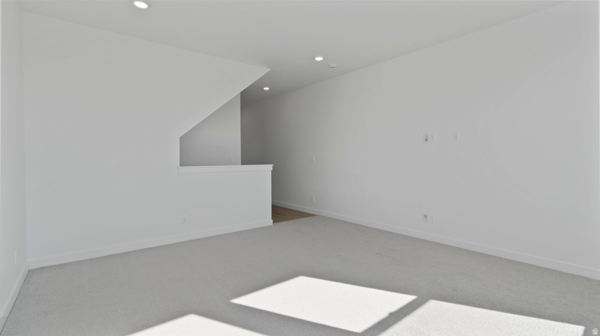 TRAILSIDE - Residential