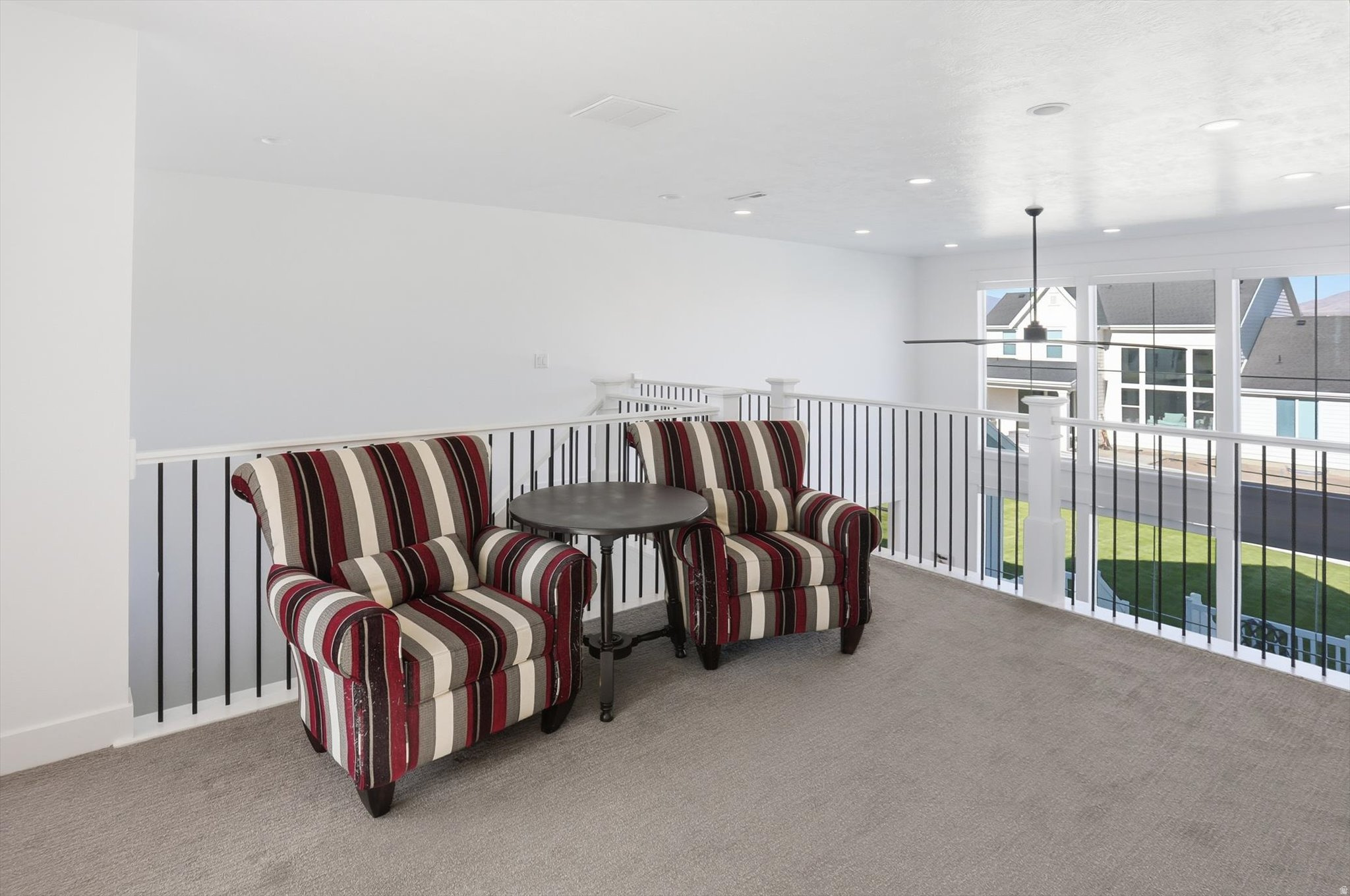 BEACON POINTE - Residential