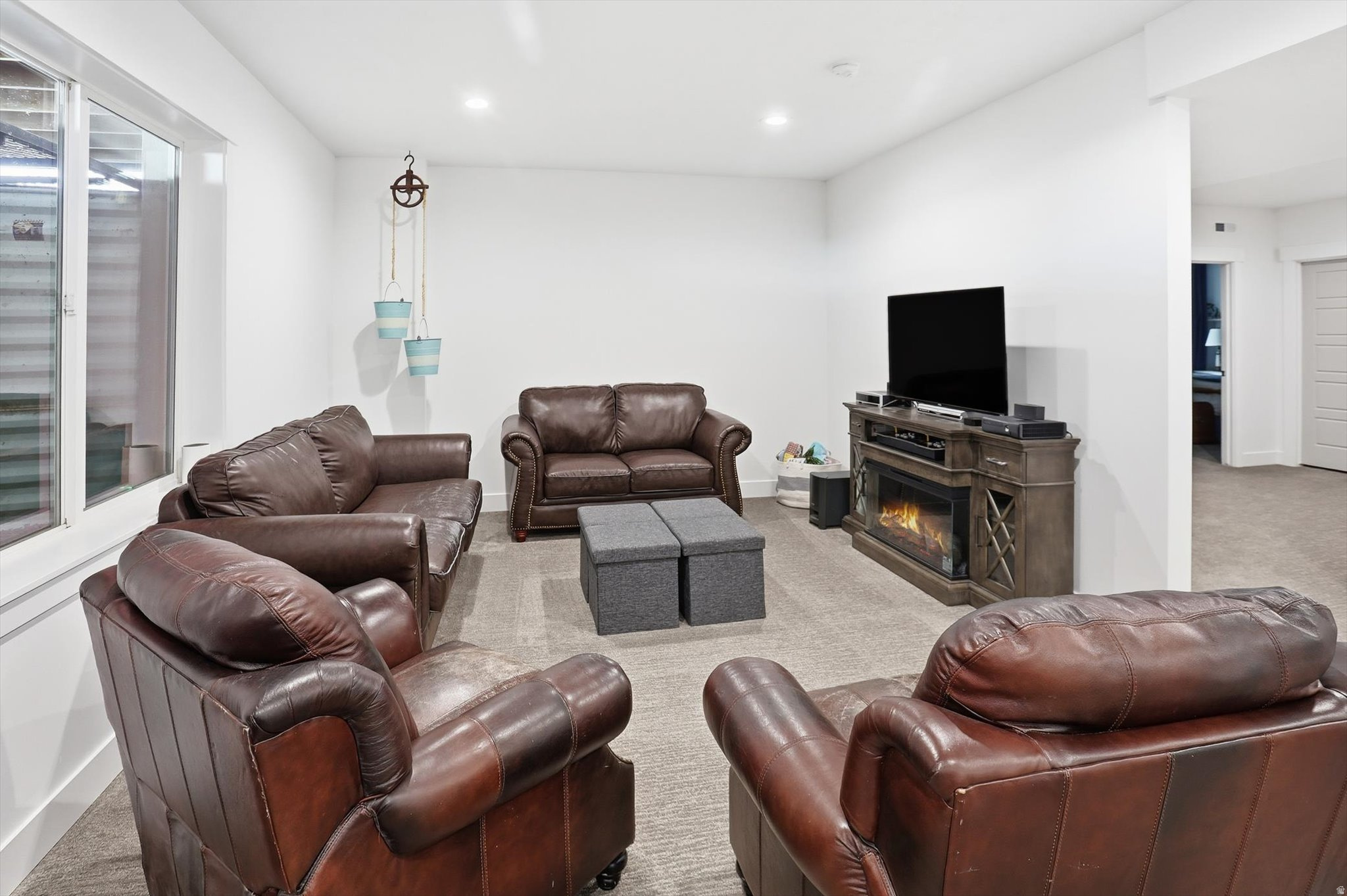 BEACON POINTE - Residential