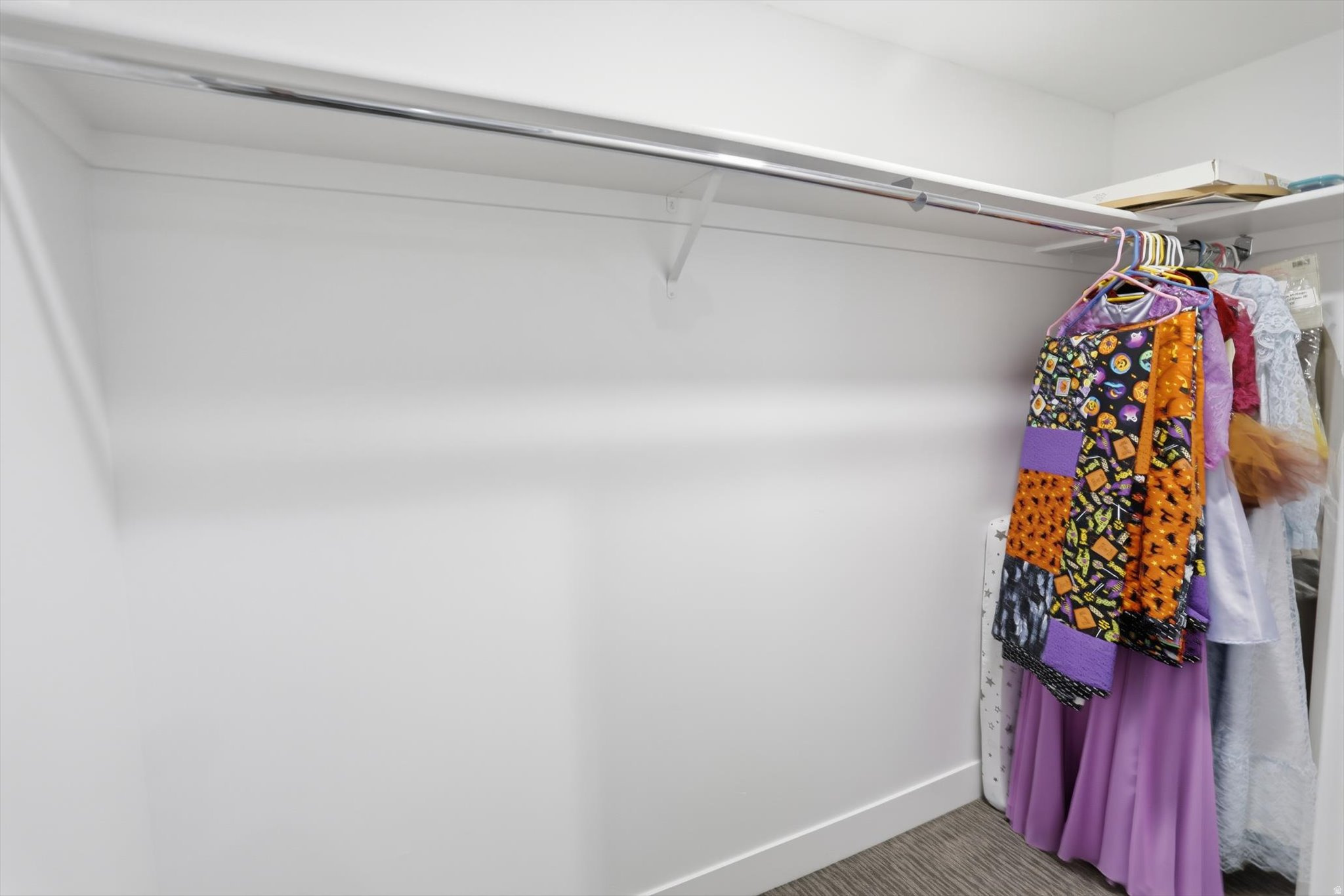 BEACON POINTE - Residential