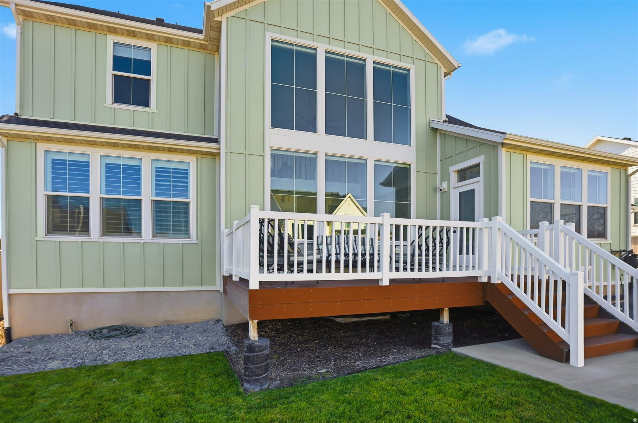 BEACON POINTE - Residential