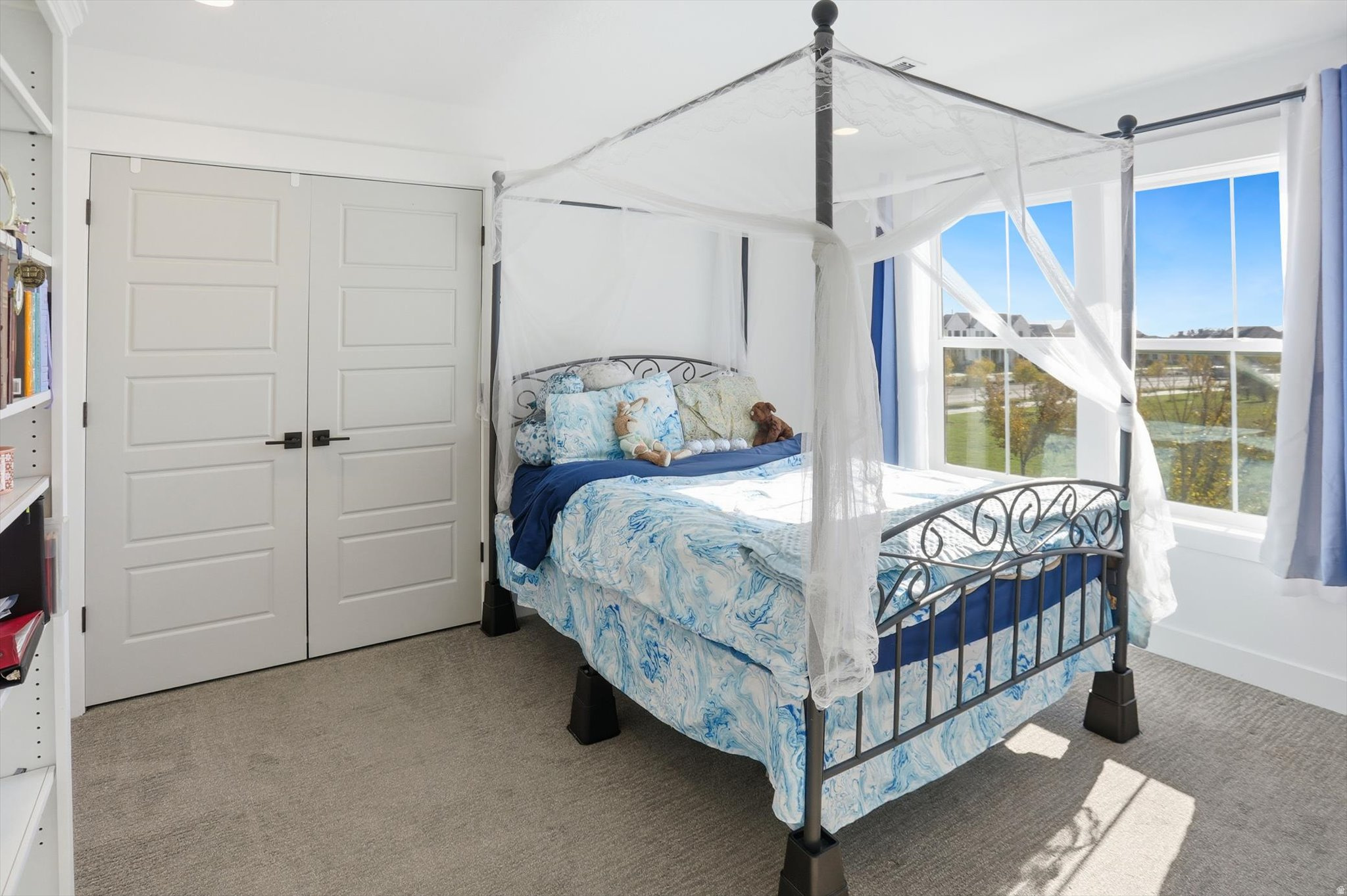 BEACON POINTE - Residential