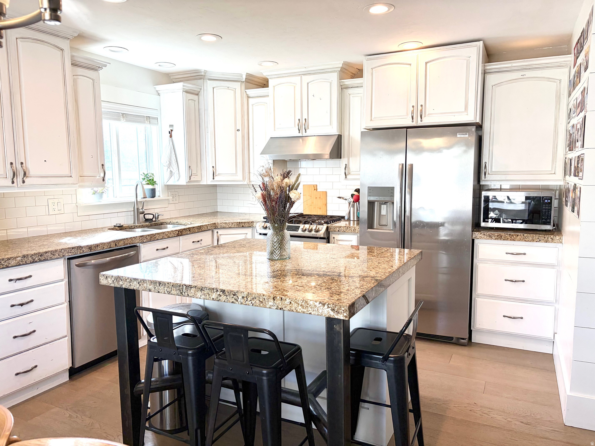 LOCUST AVE ESTATES - Residential