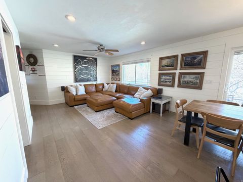 Tiny photo for 789 E 820 S, Pleasant Grove, UT 84062 (MLS # 2148139)