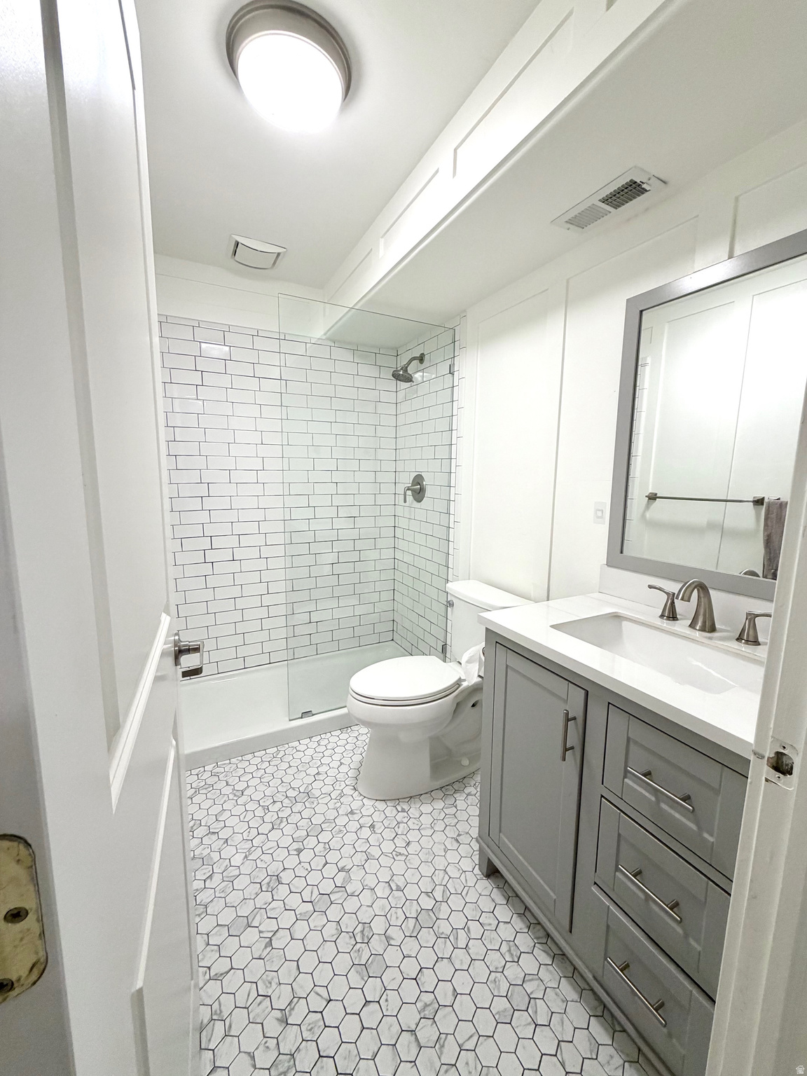 LOCUST AVE ESTATES - Residential