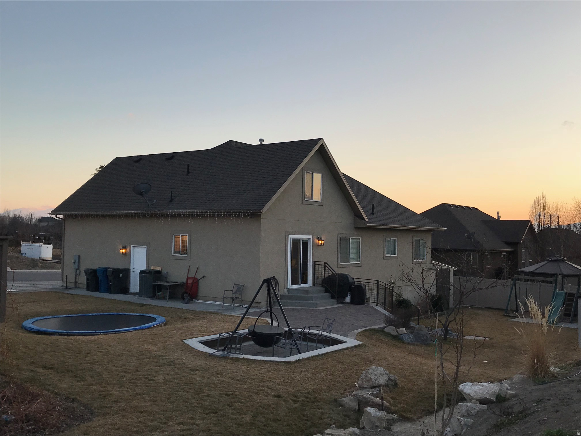 LOCUST AVE ESTATES - Residential