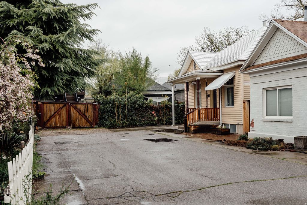 Photo of 759 S KILBOURNE CT, Salt Lake City, UT 84102 (MLS # 2147937)