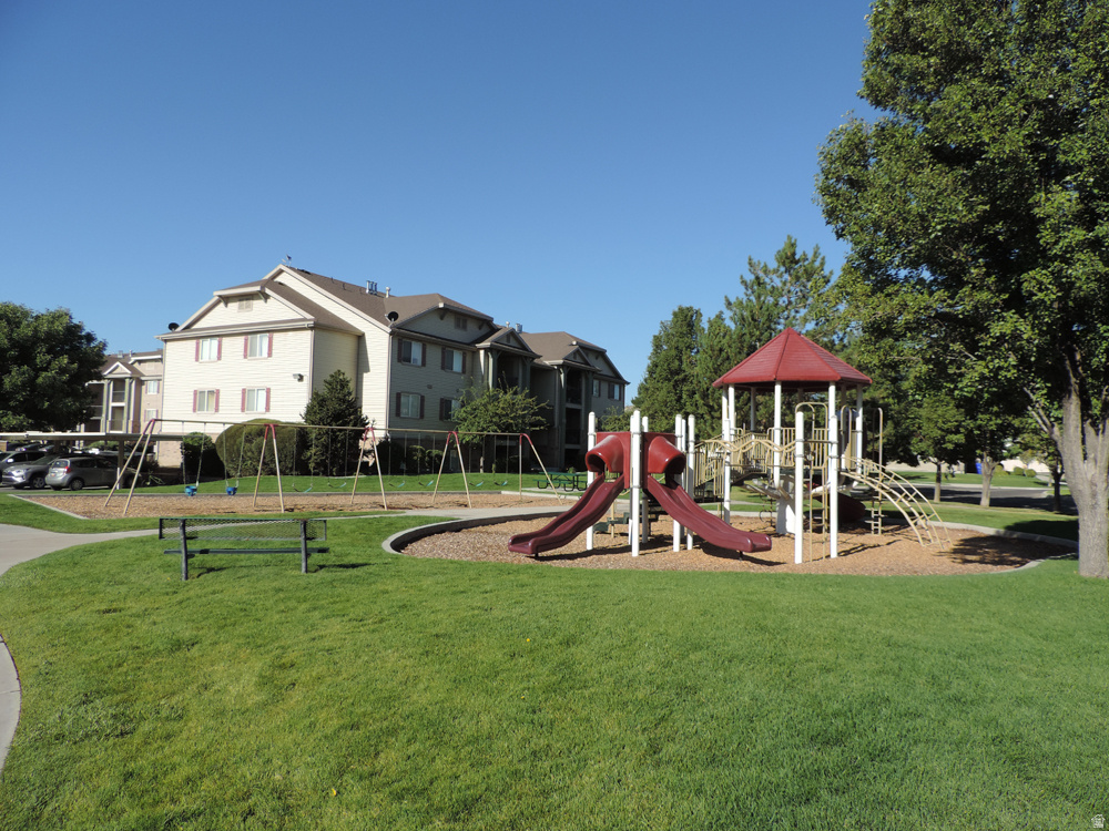 WILLOW SPRINGS - Residential