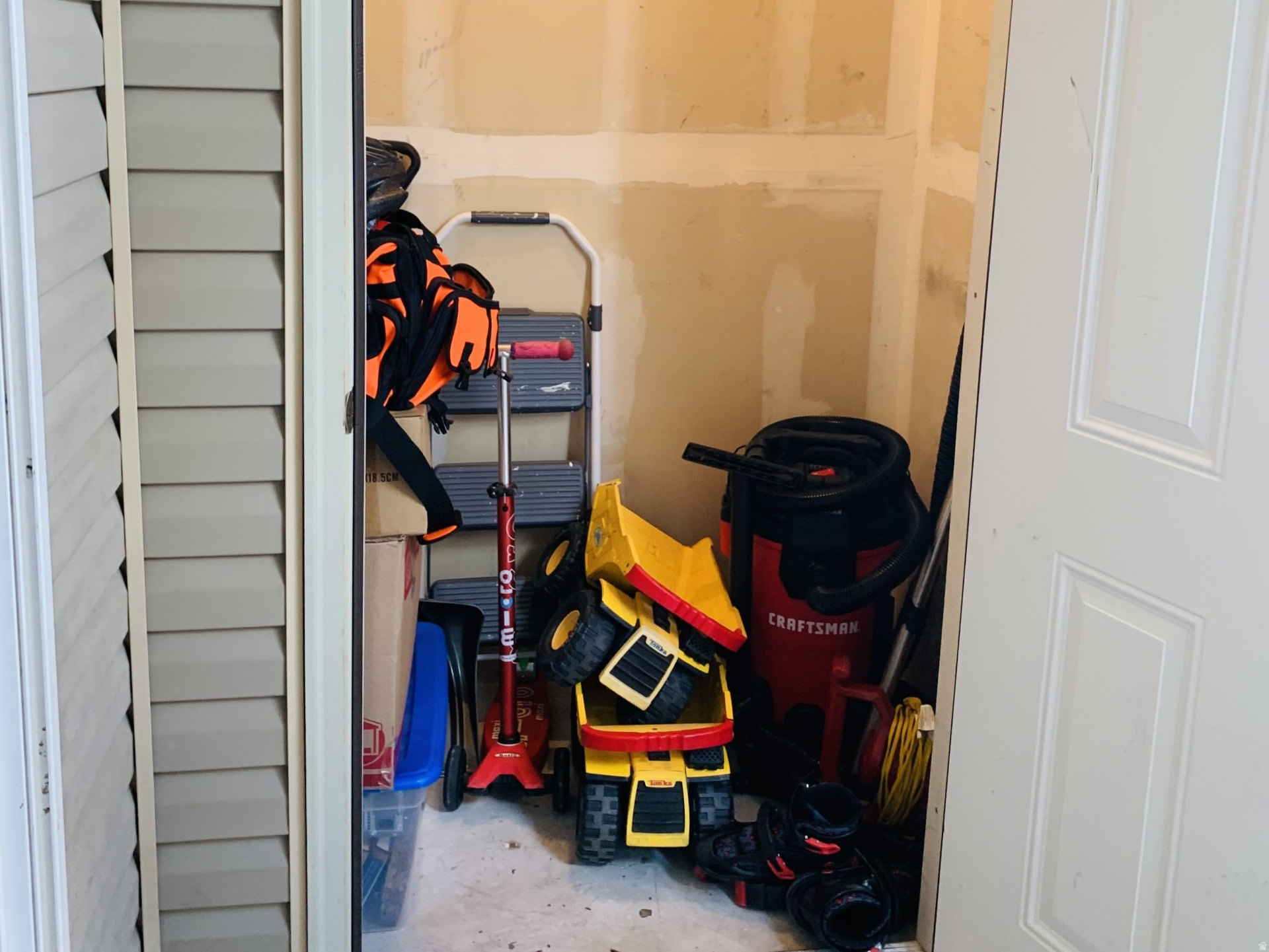 WILLOW SPRINGS - Residential