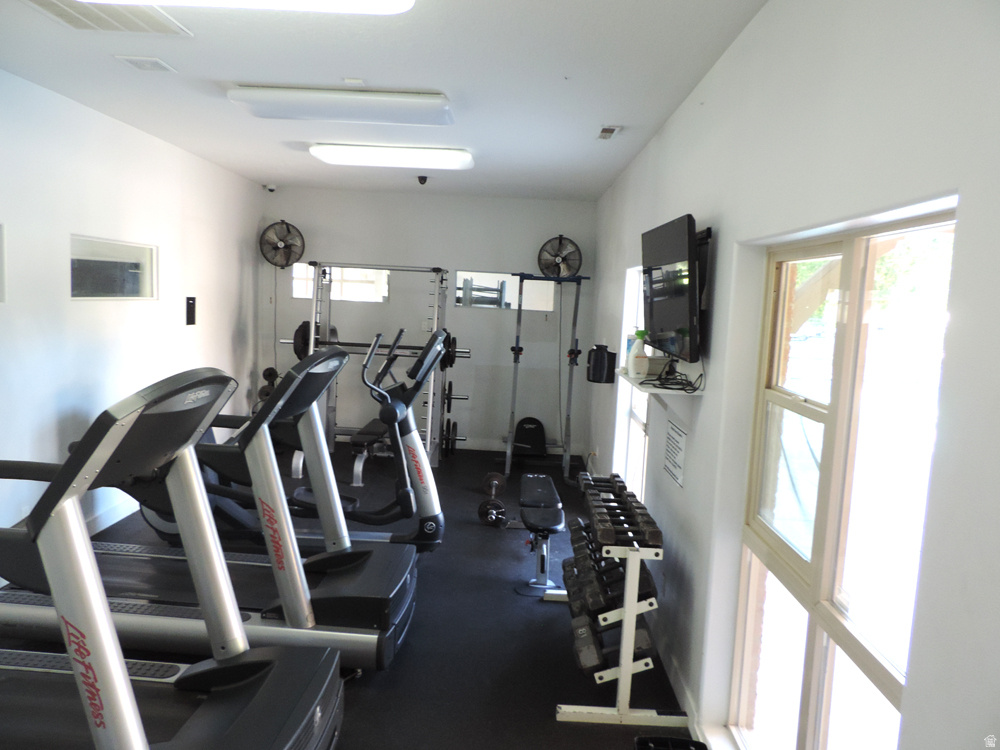 WILLOW SPRINGS - Residential