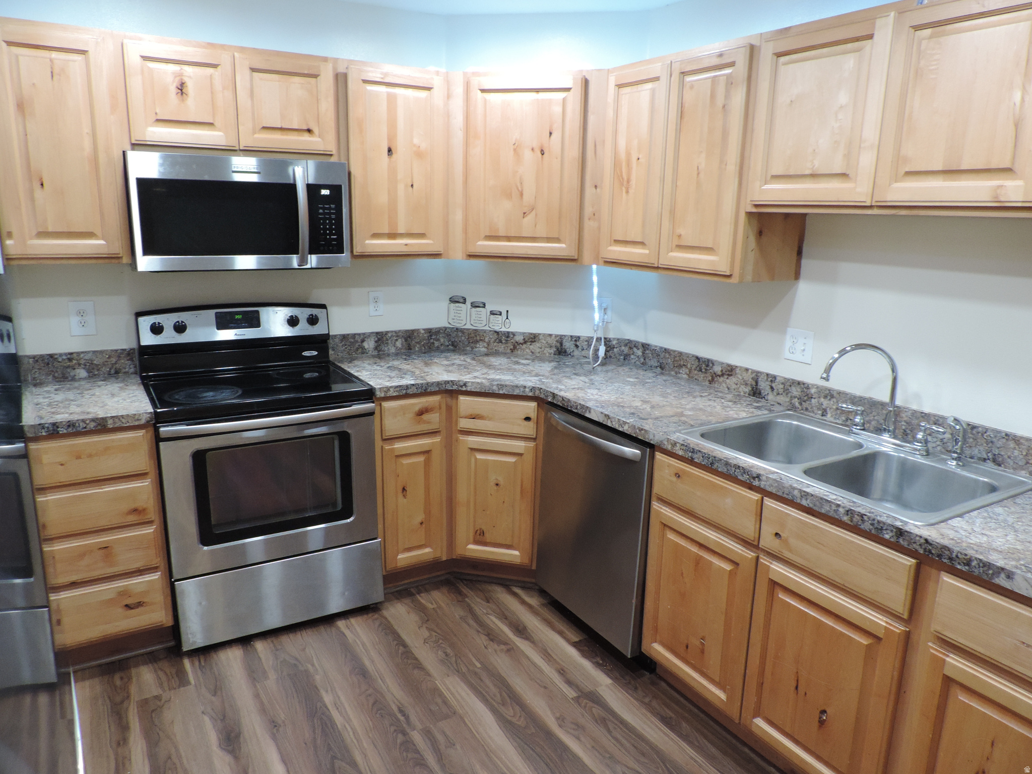 WILLOW SPRINGS - Residential