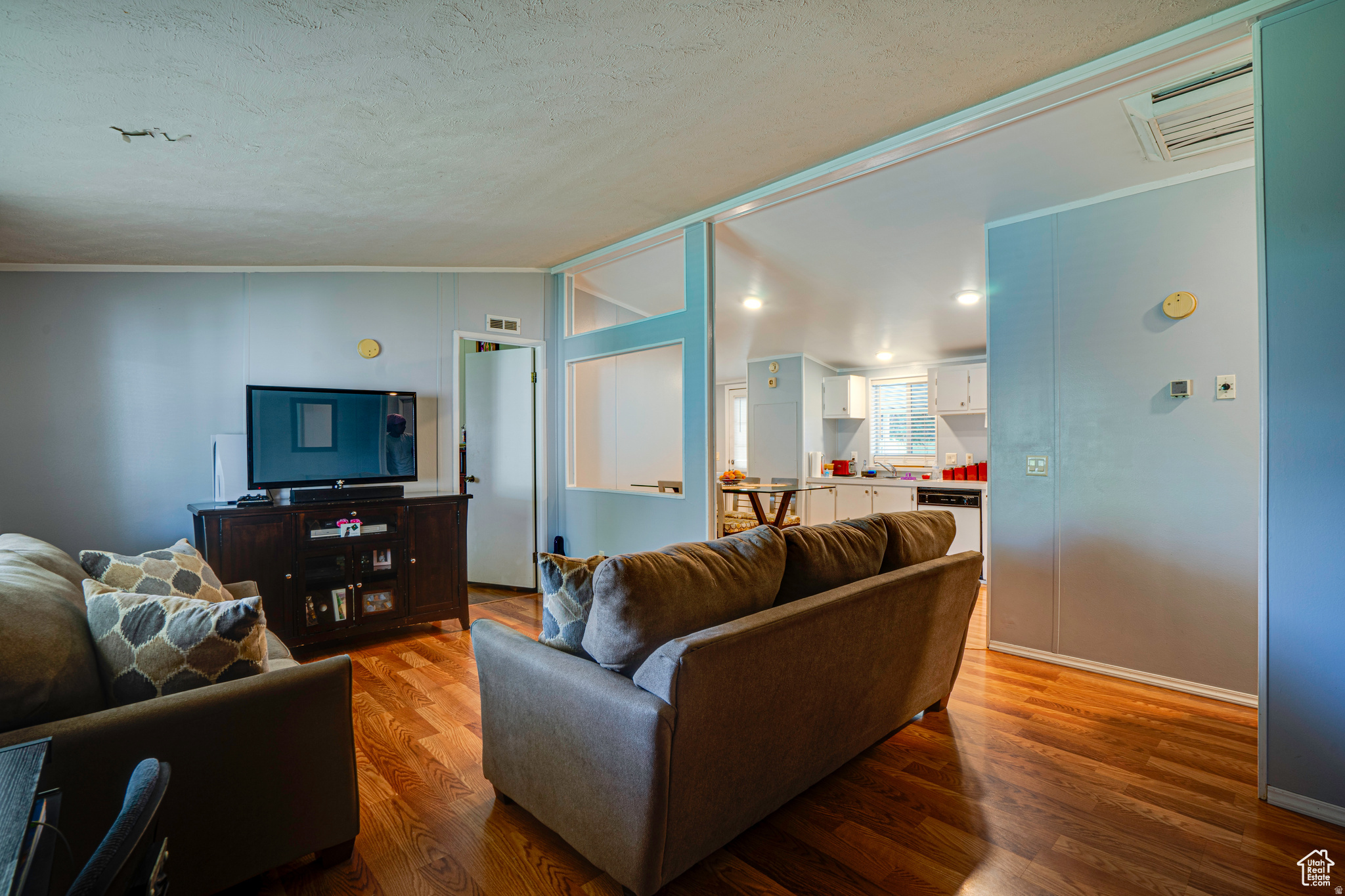 MEADOWBROOK - Residential