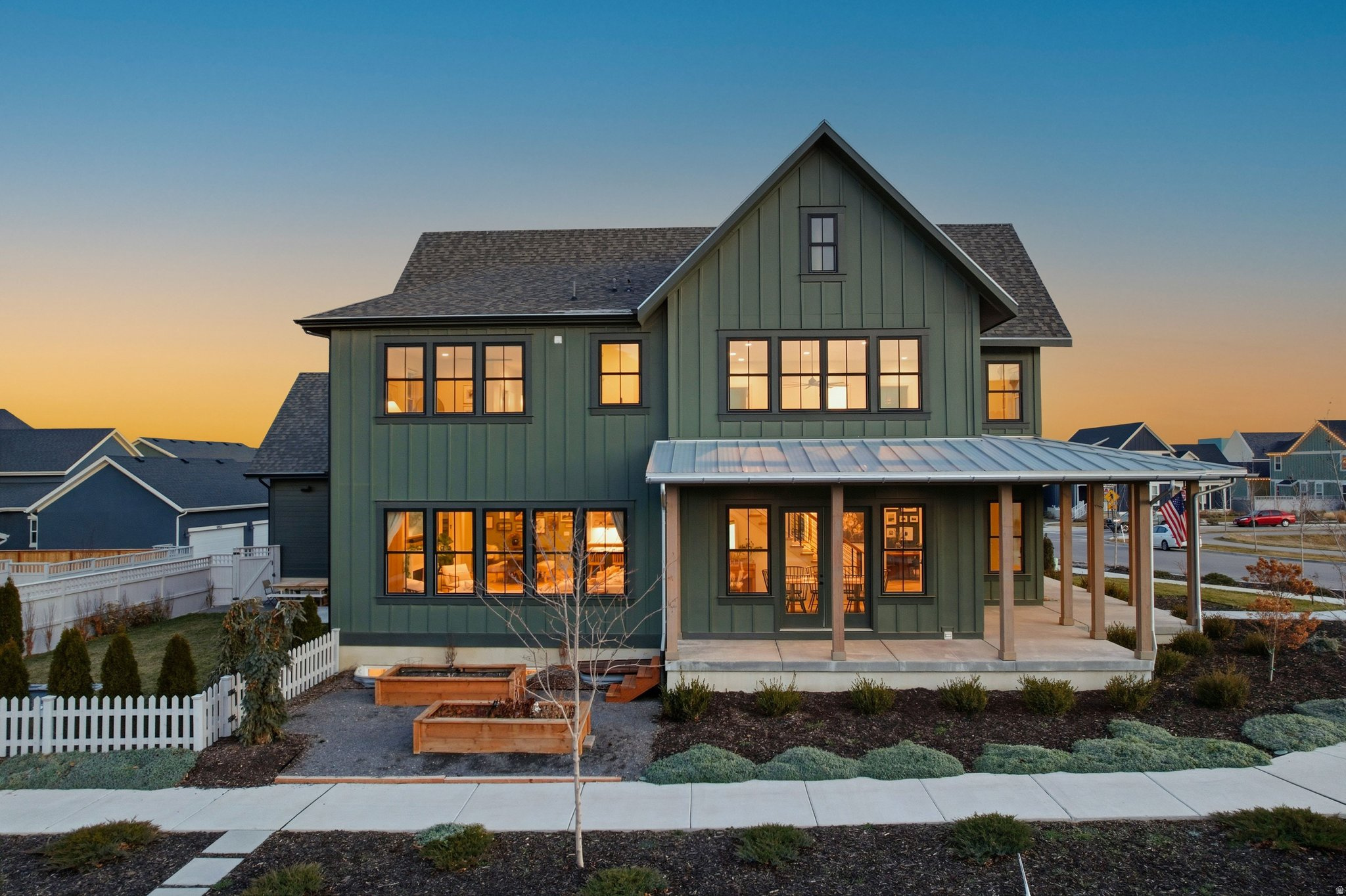 DAYBREAK - Residential