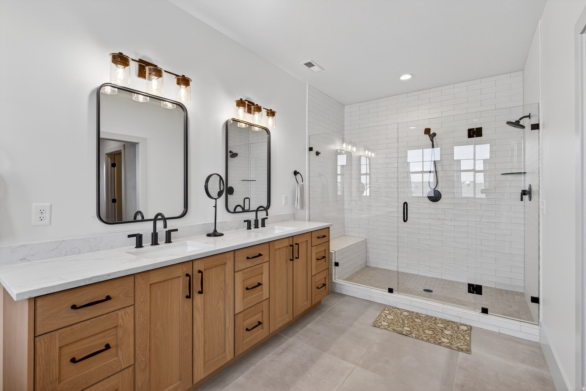 DAYBREAK - Residential