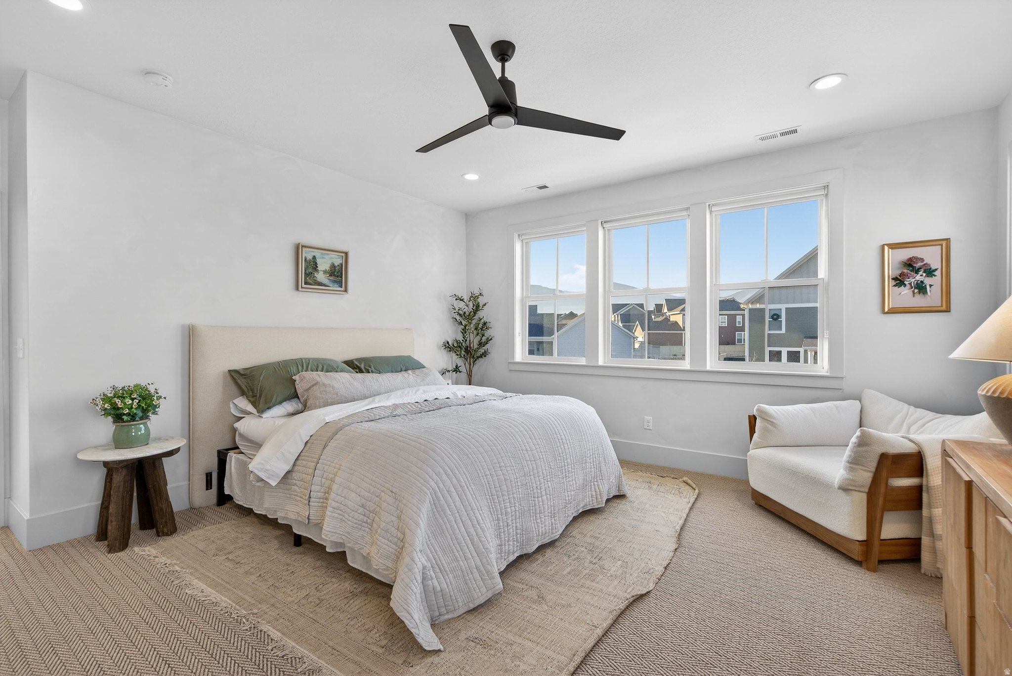 DAYBREAK - Residential