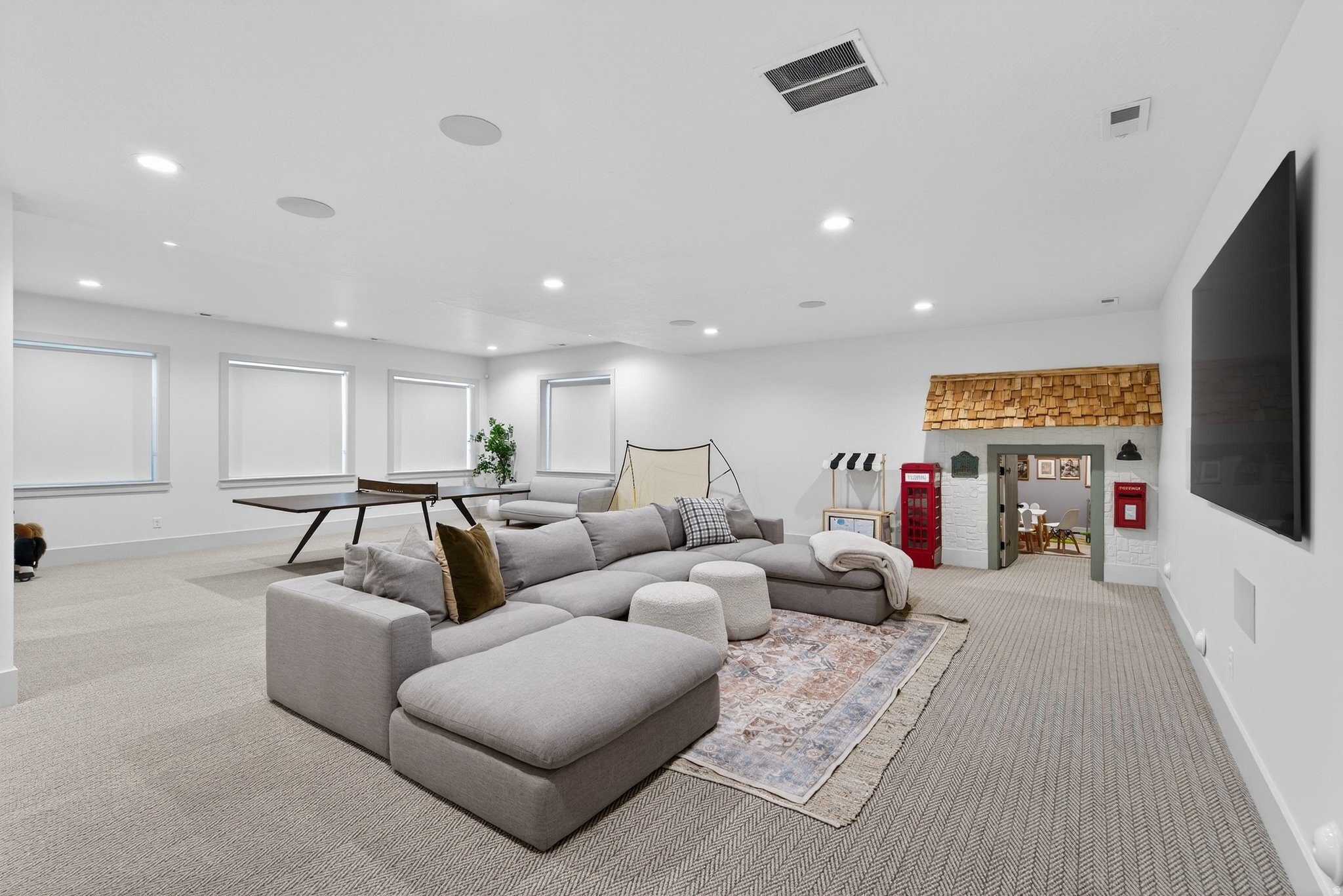 DAYBREAK - Residential