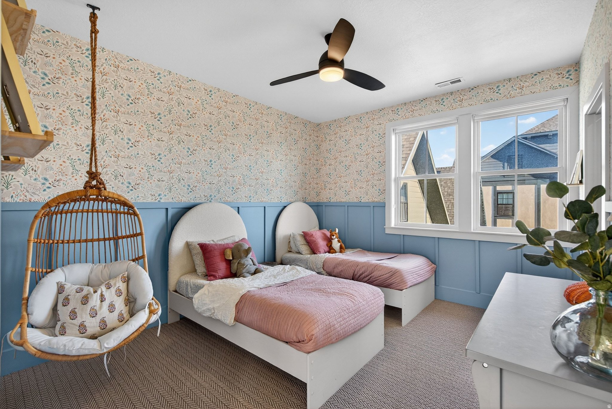 DAYBREAK - Residential