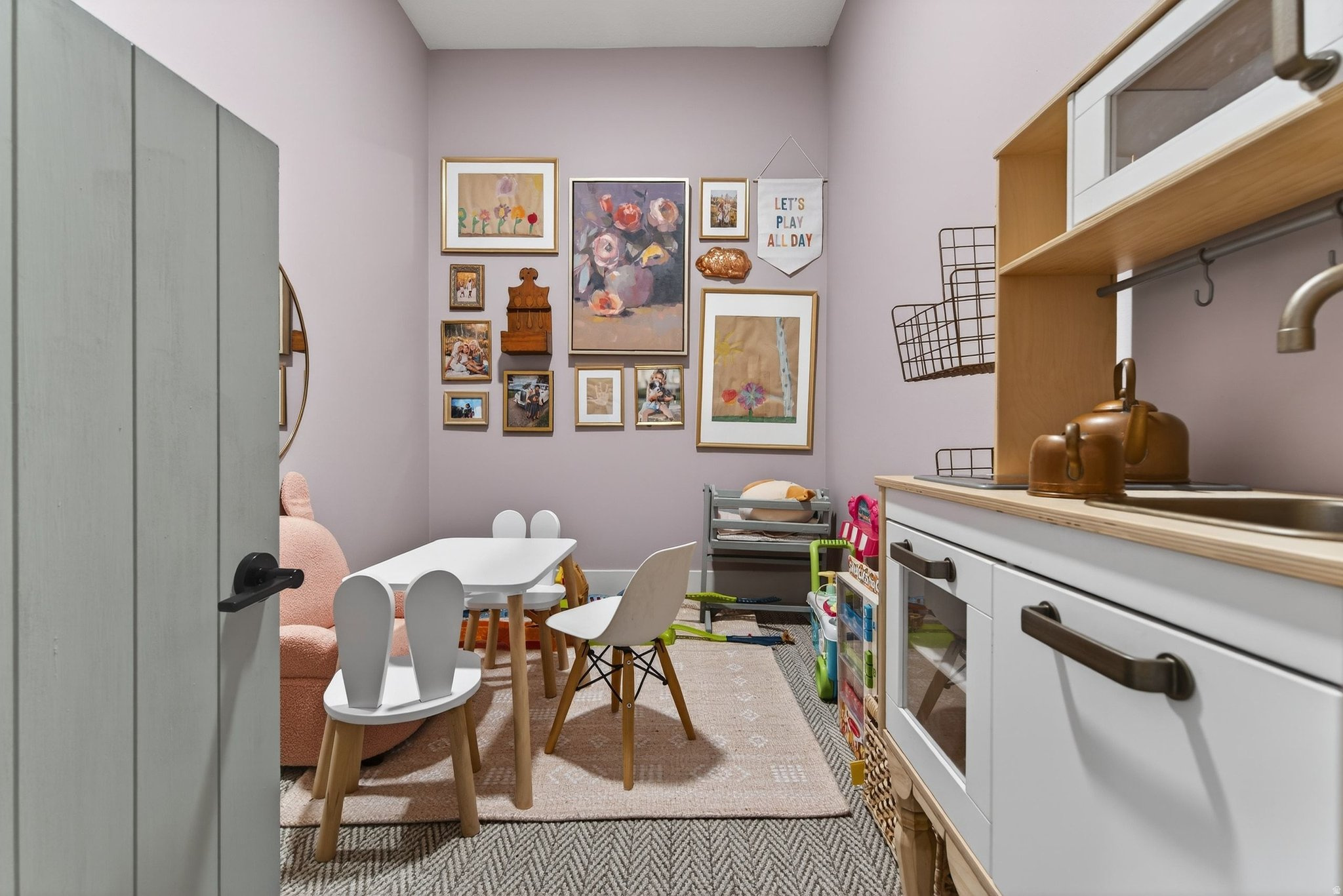 DAYBREAK - Residential