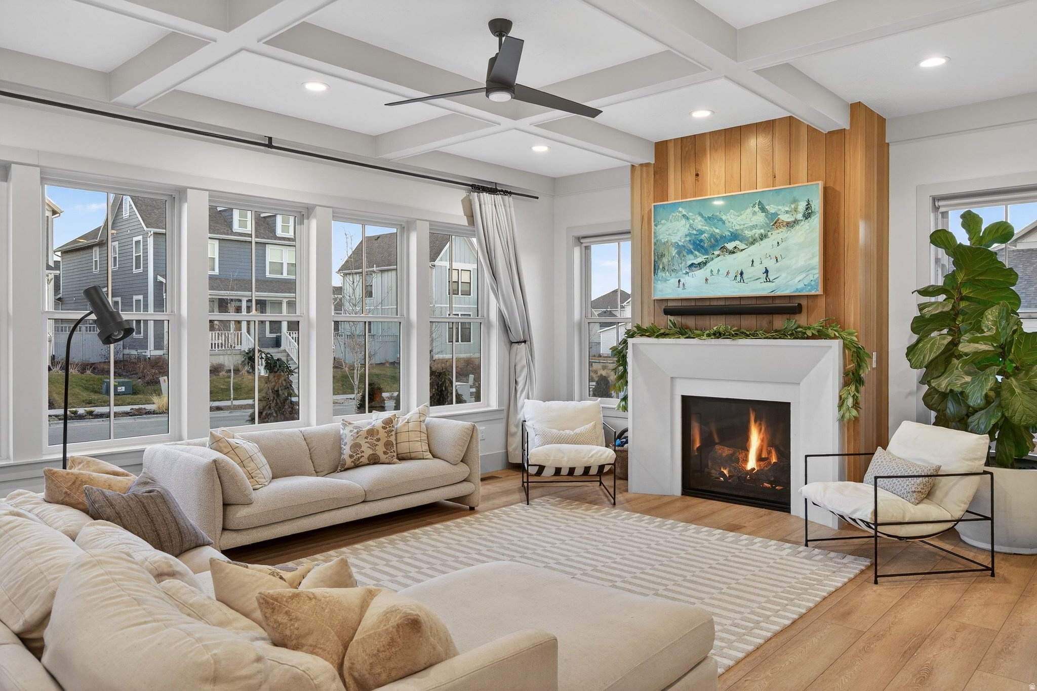 DAYBREAK - Residential