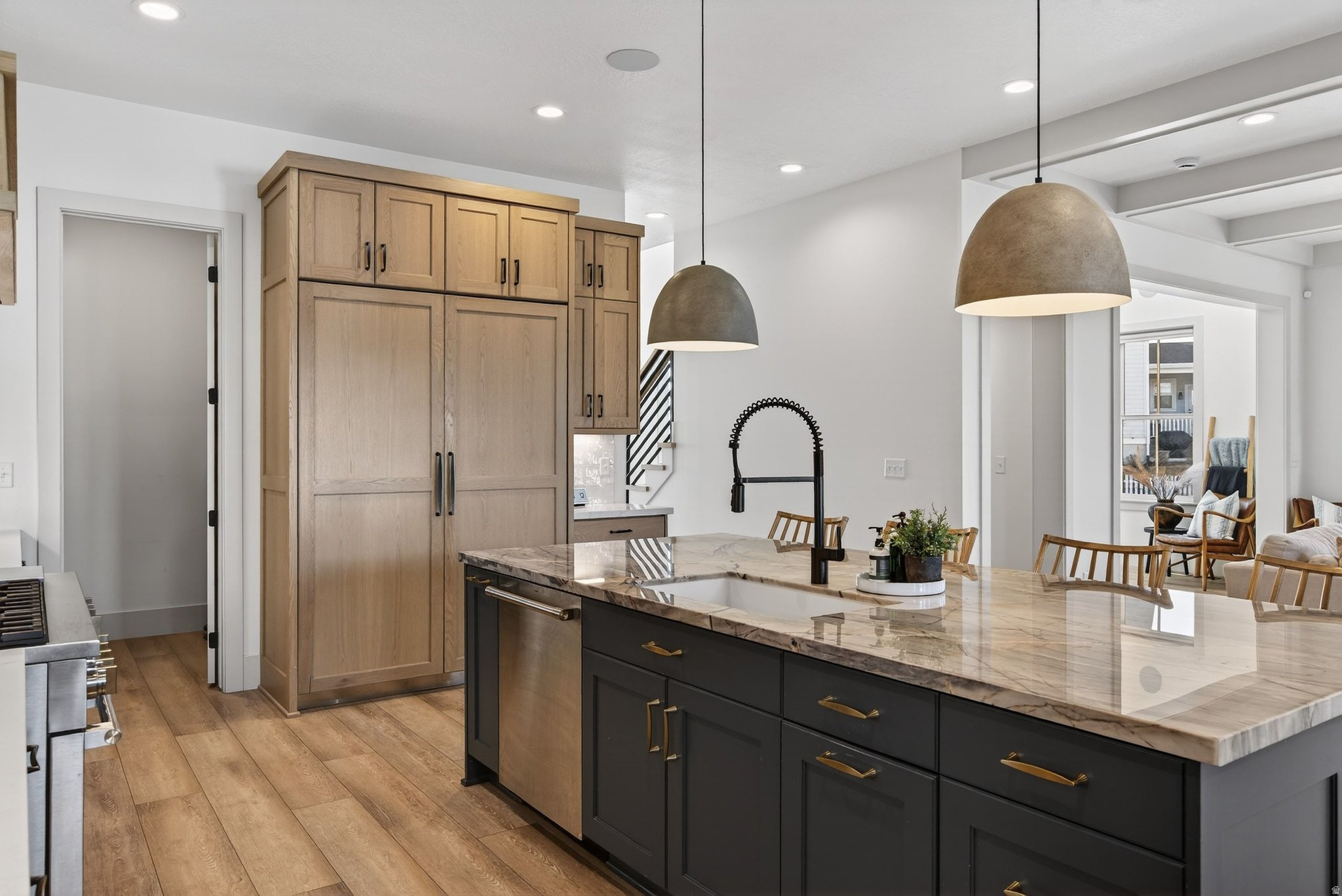 DAYBREAK - Residential