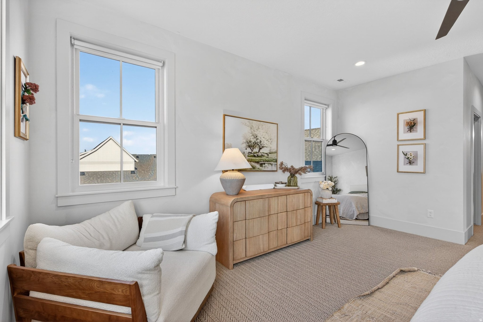 DAYBREAK - Residential