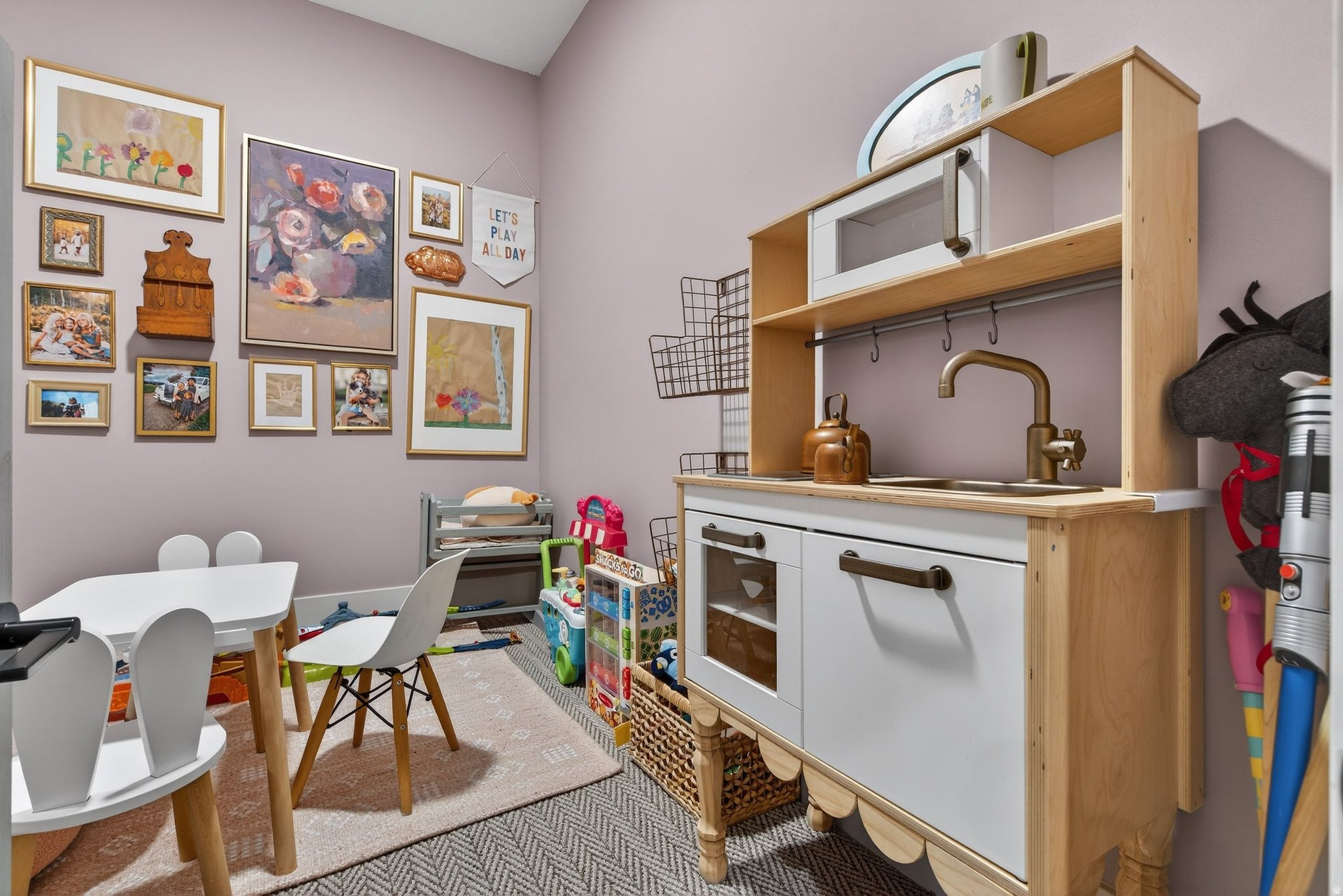 DAYBREAK - Residential