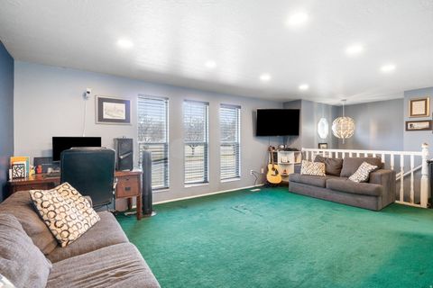 Tiny photo for 2181 S KATIES WAY, Clearfield, UT 84015 (MLS # 2138041)