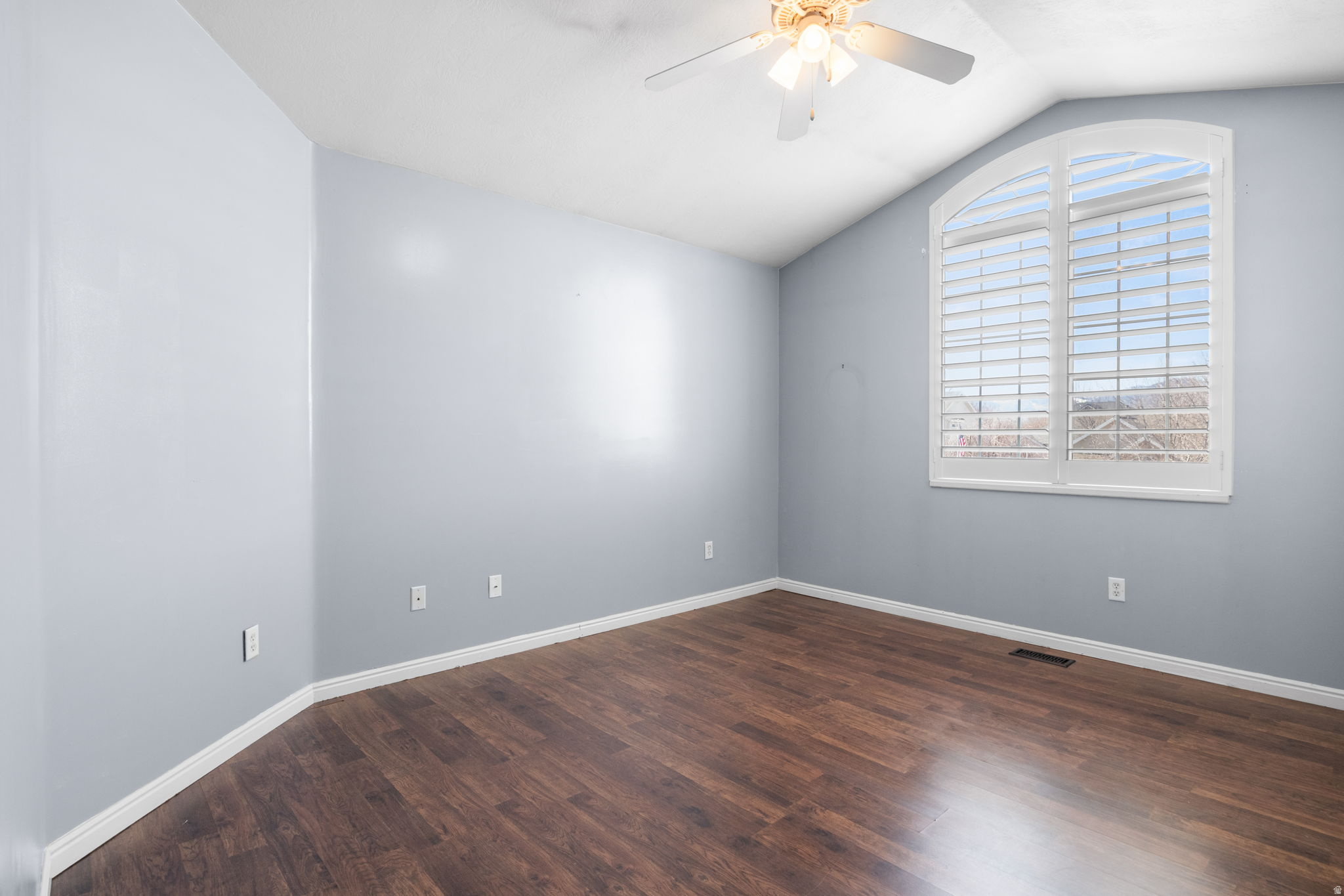 IVORY HIGHLANDS - Residential