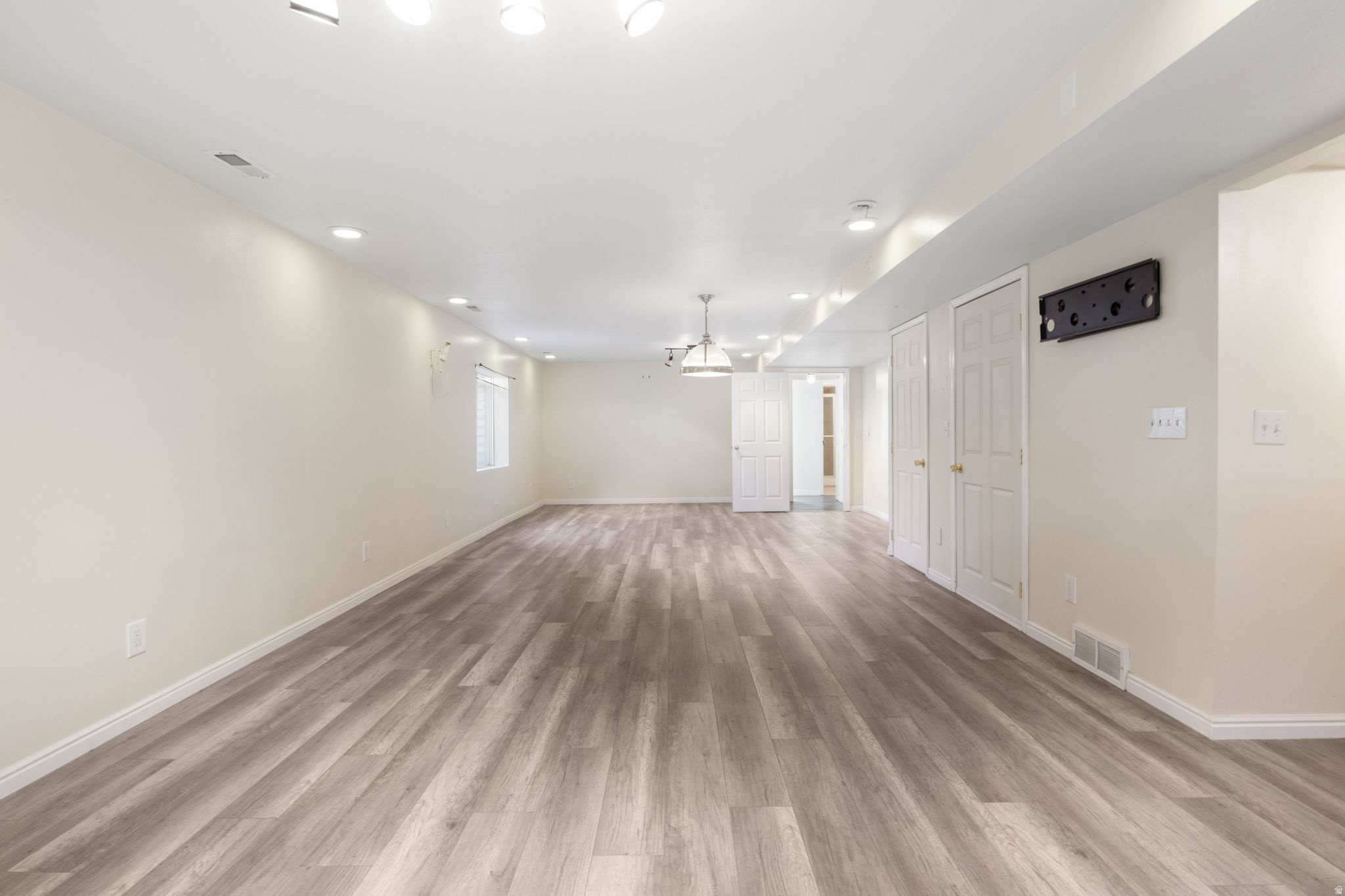 IVORY HIGHLANDS - Residential