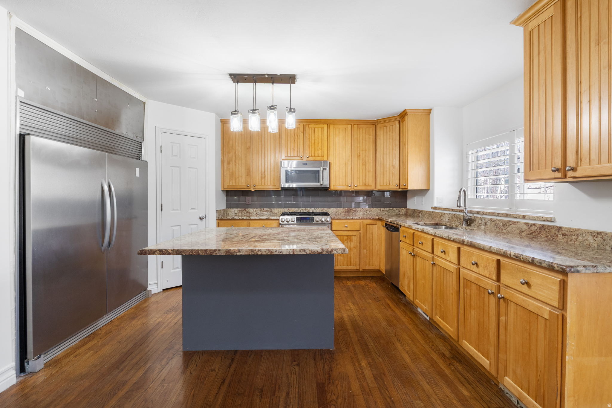 IVORY HIGHLANDS - Residential