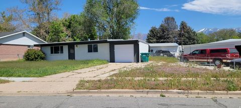 Tiny photo for 1494 N MARILYN DR, Layton, UT 84041 (MLS # 2157151)