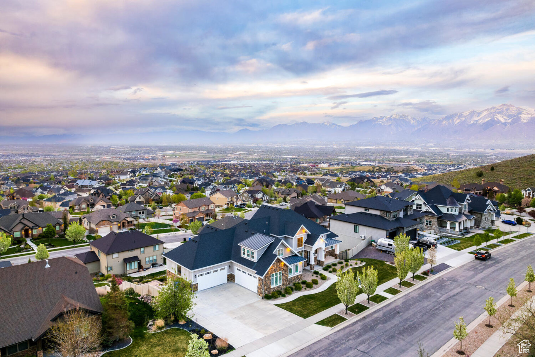 LOOKOUT RIDGE - Residential