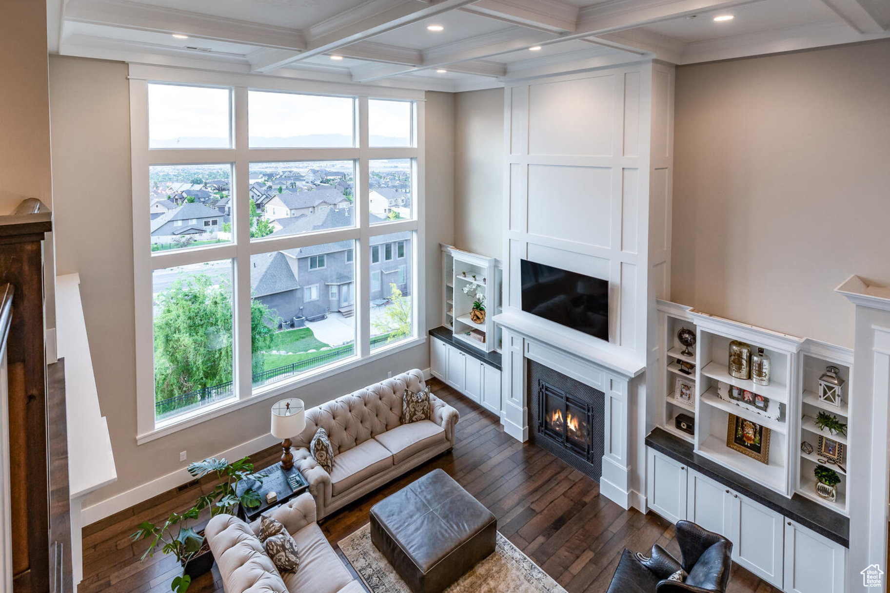 LOOKOUT RIDGE - Residential
